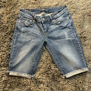 Levi’s Bermuda Shorts Women’s Size 0